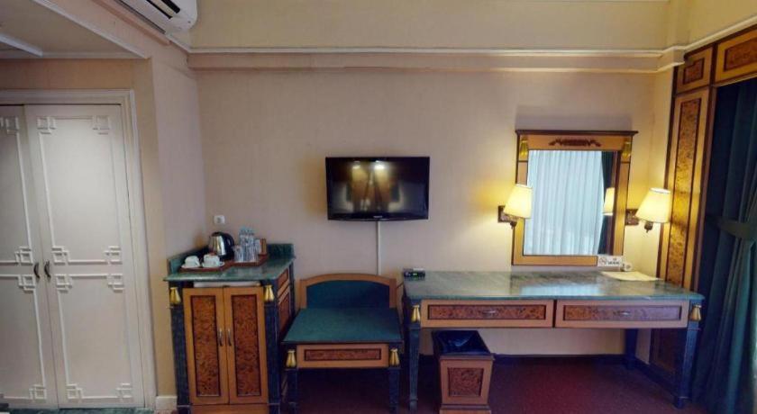 Gajahmada Graha 3*