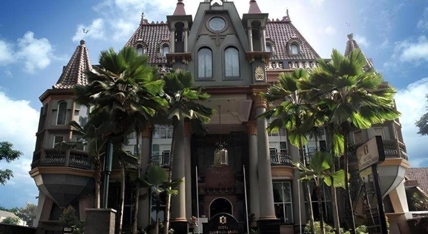 Gajahmada Graha Hotel 3*