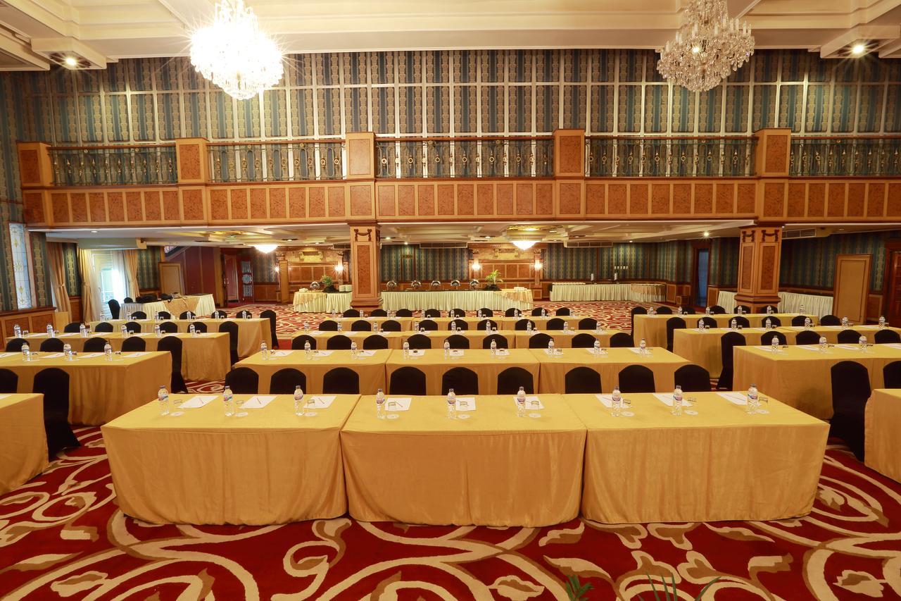 Gajahmada Graha 3* Malang